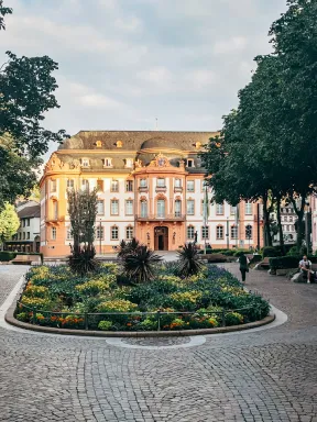 Foto einer Stadt in Rheinland-Pfalz .